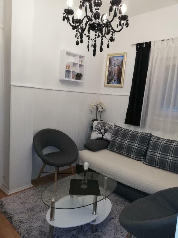 Apartment Lily Zadar Buitenkant foto